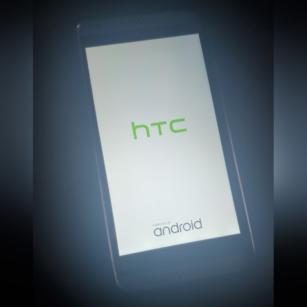 Android HTC cellphone - Picture 8 of 9